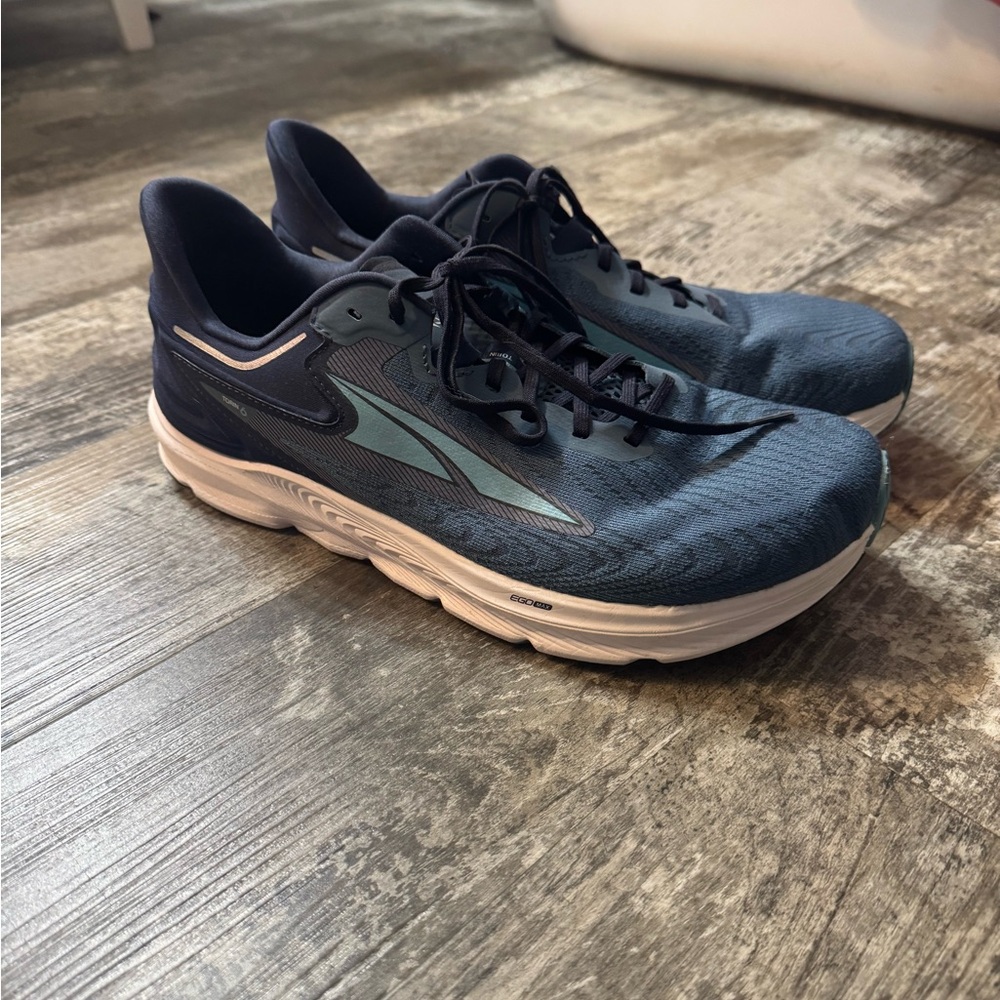 NWOT - Altra Men's Torin 6 - Blue Running Shoes